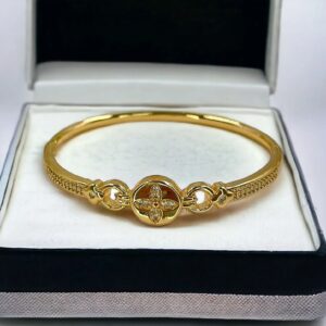 Flower bracelet - Image 1