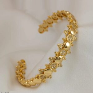 Hut bracelet - Image 1