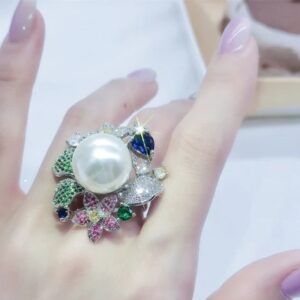 Multi pearl flower ring - Image 2