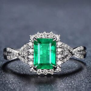 Emerald rectangle ring - Image 2
