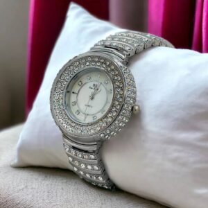 Stylish round eye dial watch - Image 2