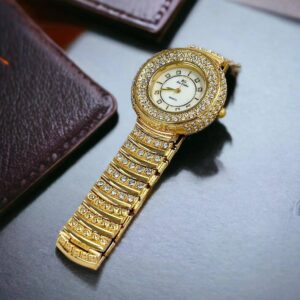 Stylish round eye dial watch - Image 3