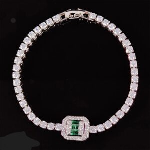 Emerald green bracelet - Image 1