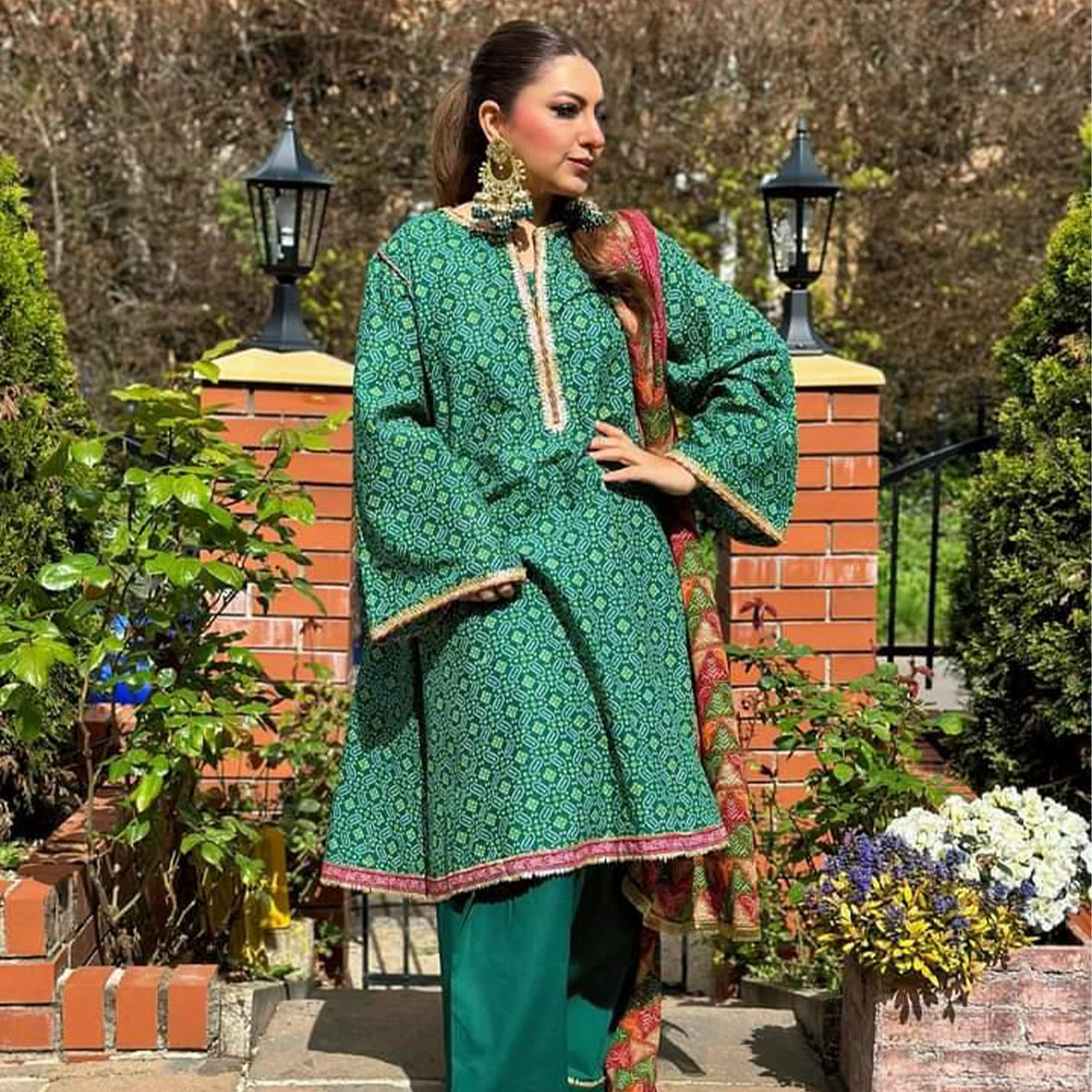 1_0017_Naima-Sahiba