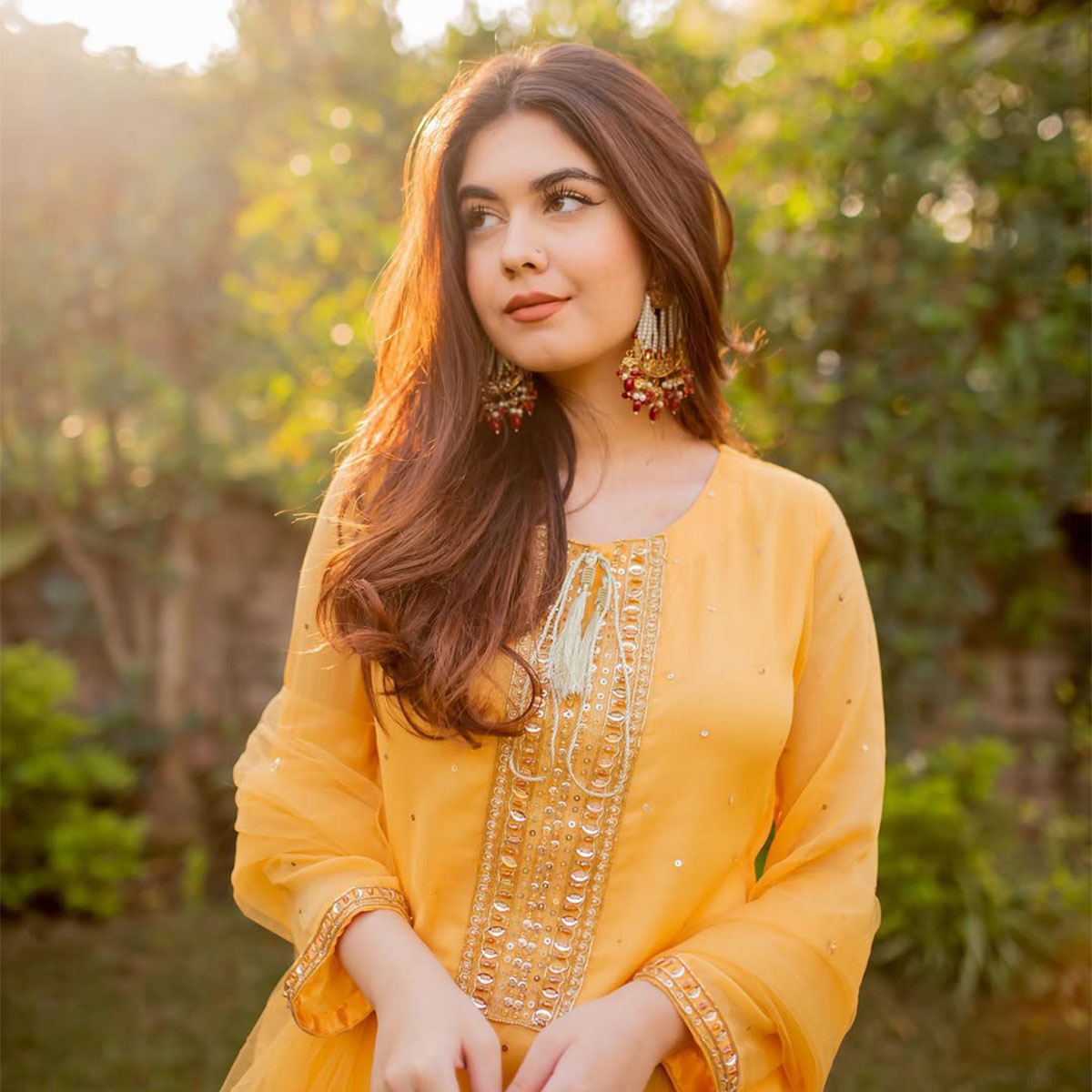 1_0023_Momina Asad-Tabassum