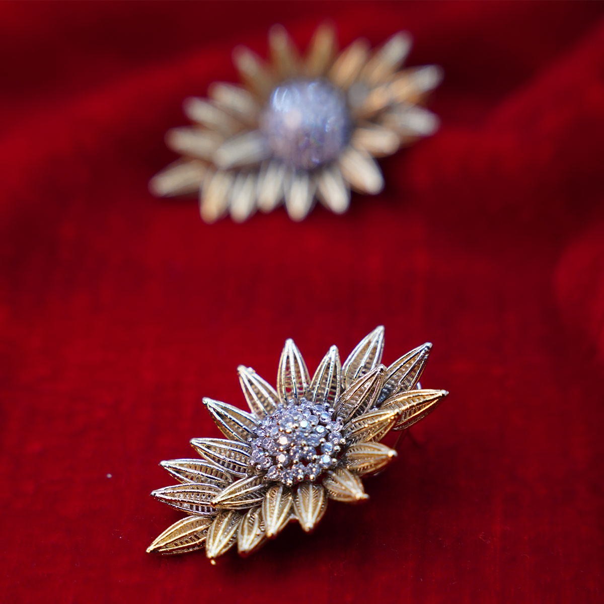 Sia-earrings-side-view