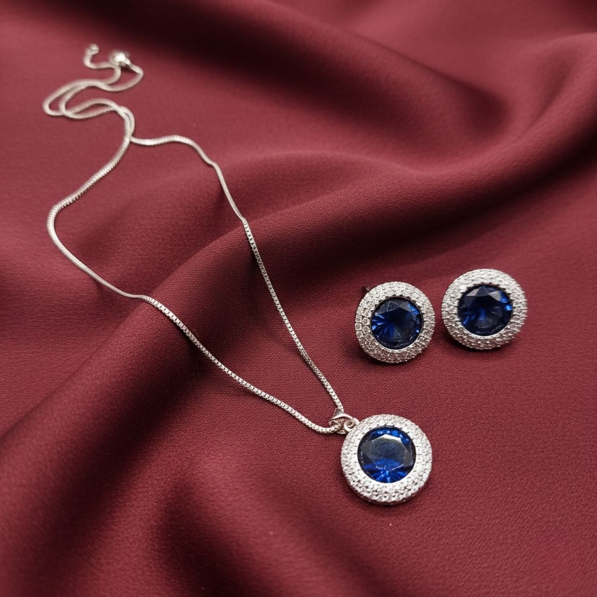 Tessera Necklace Earrings Studs