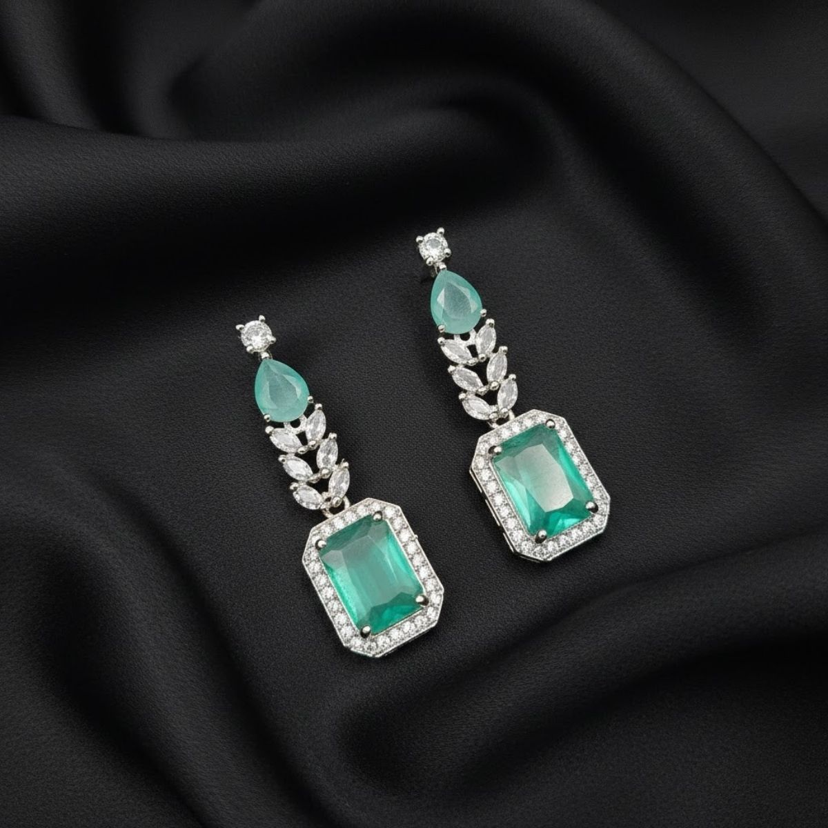 Vines Earrings Green Stones